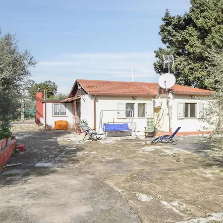 2 Bedroom Awesome In